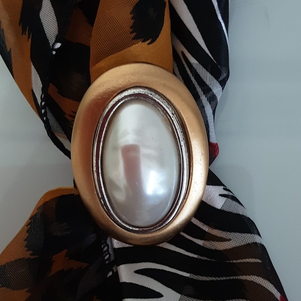Oval Simulated Mother Of Pearl Oval Scarf Ring